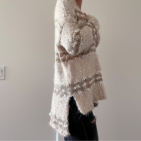 Free People fuzzy knit top🍦 - Picture 3 of 7